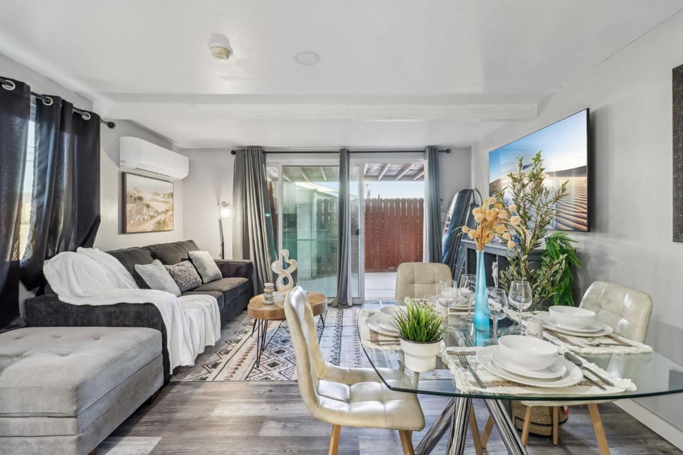 Entire Private Home with 2 Bedrooms 1 Bathroom, Gated Yard, Driveway Parking, Available Now House in Spring Valley