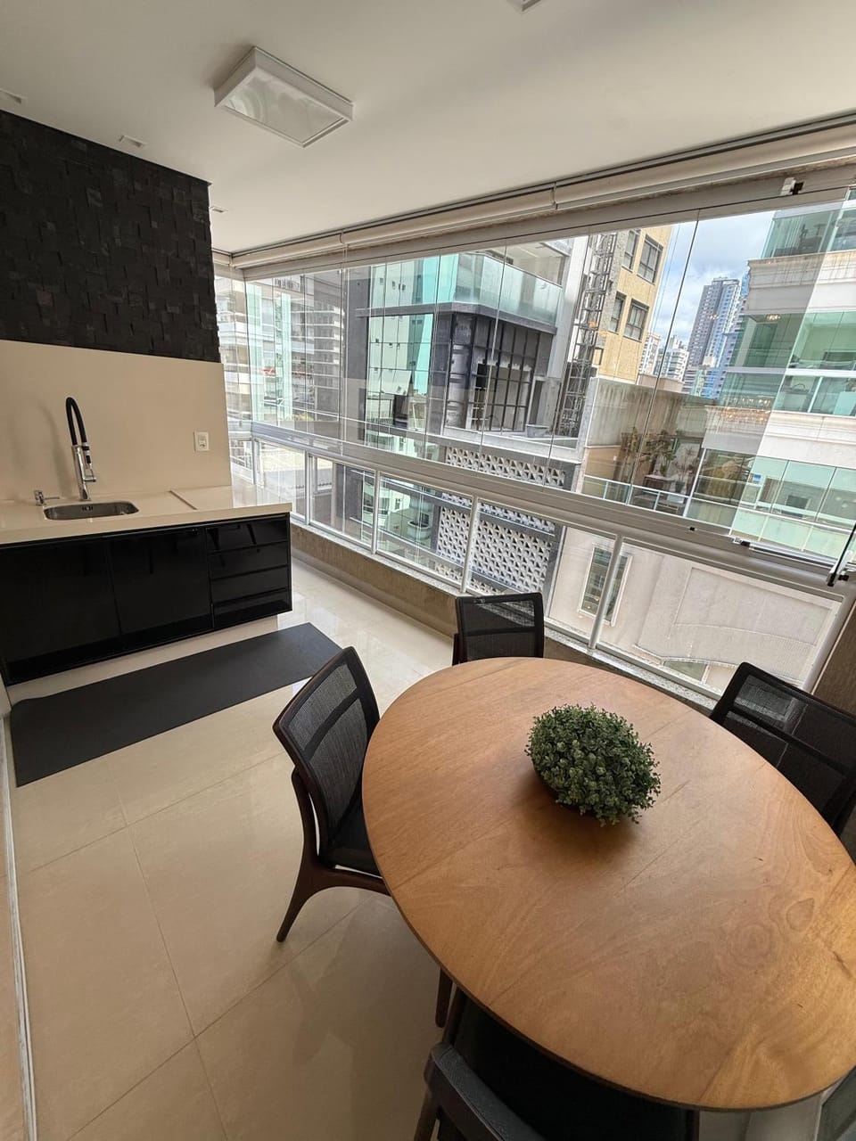 Apartamento rua 315 com 3 suítes próximo ao Píer Apartment in Porto Belo