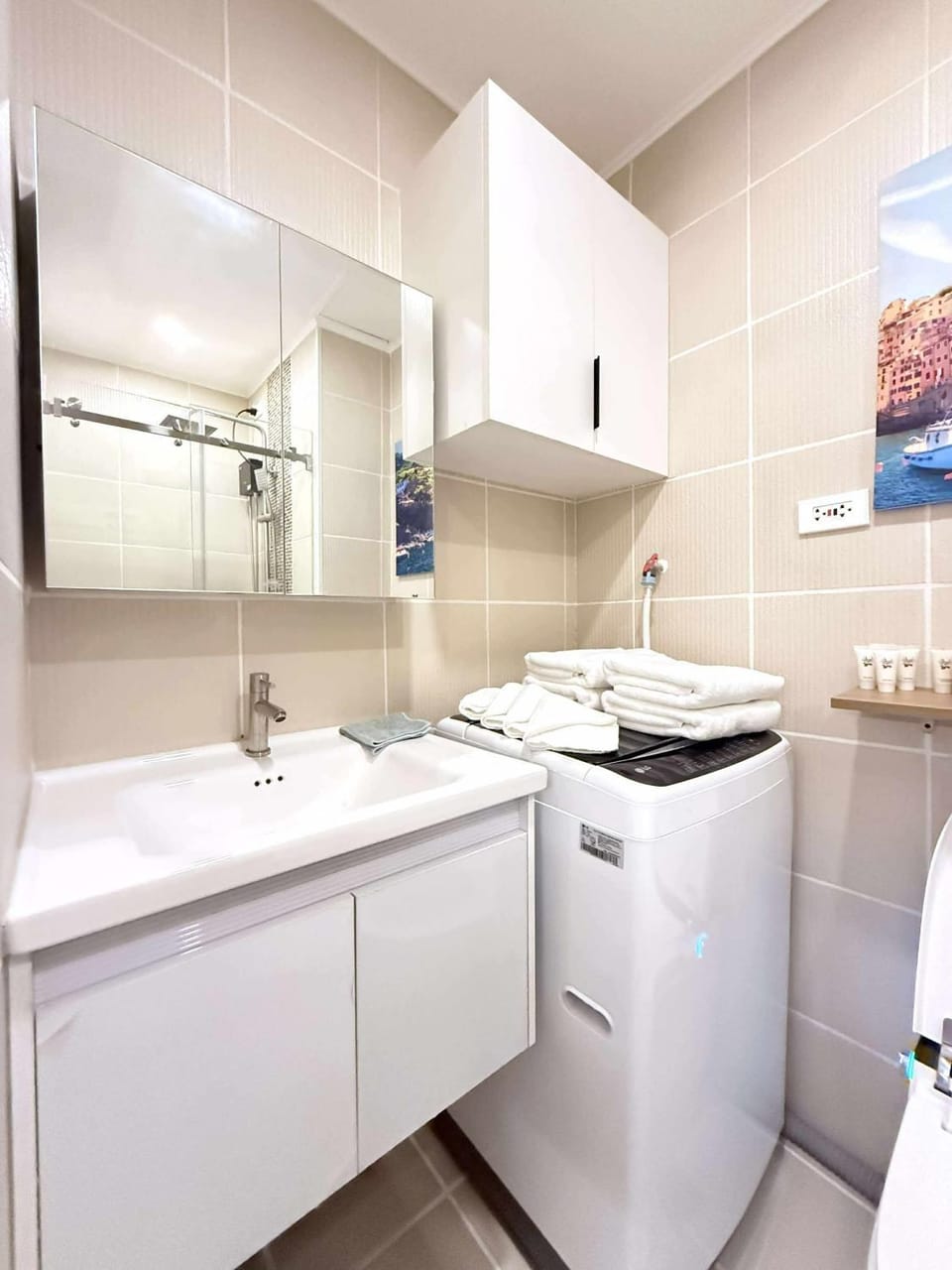 Bathroom, laundry