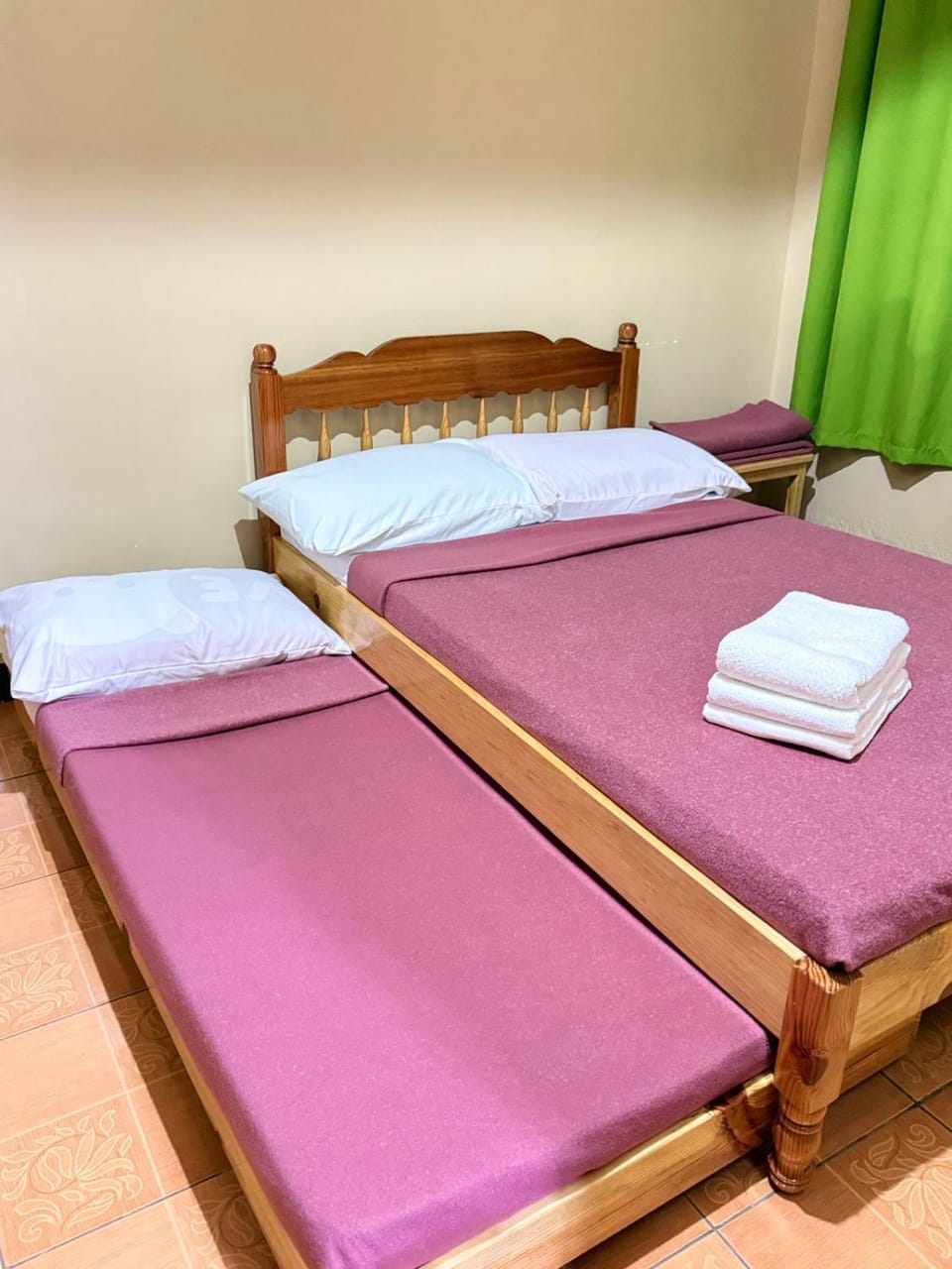 Photo of the whole room, Bedroom, towels