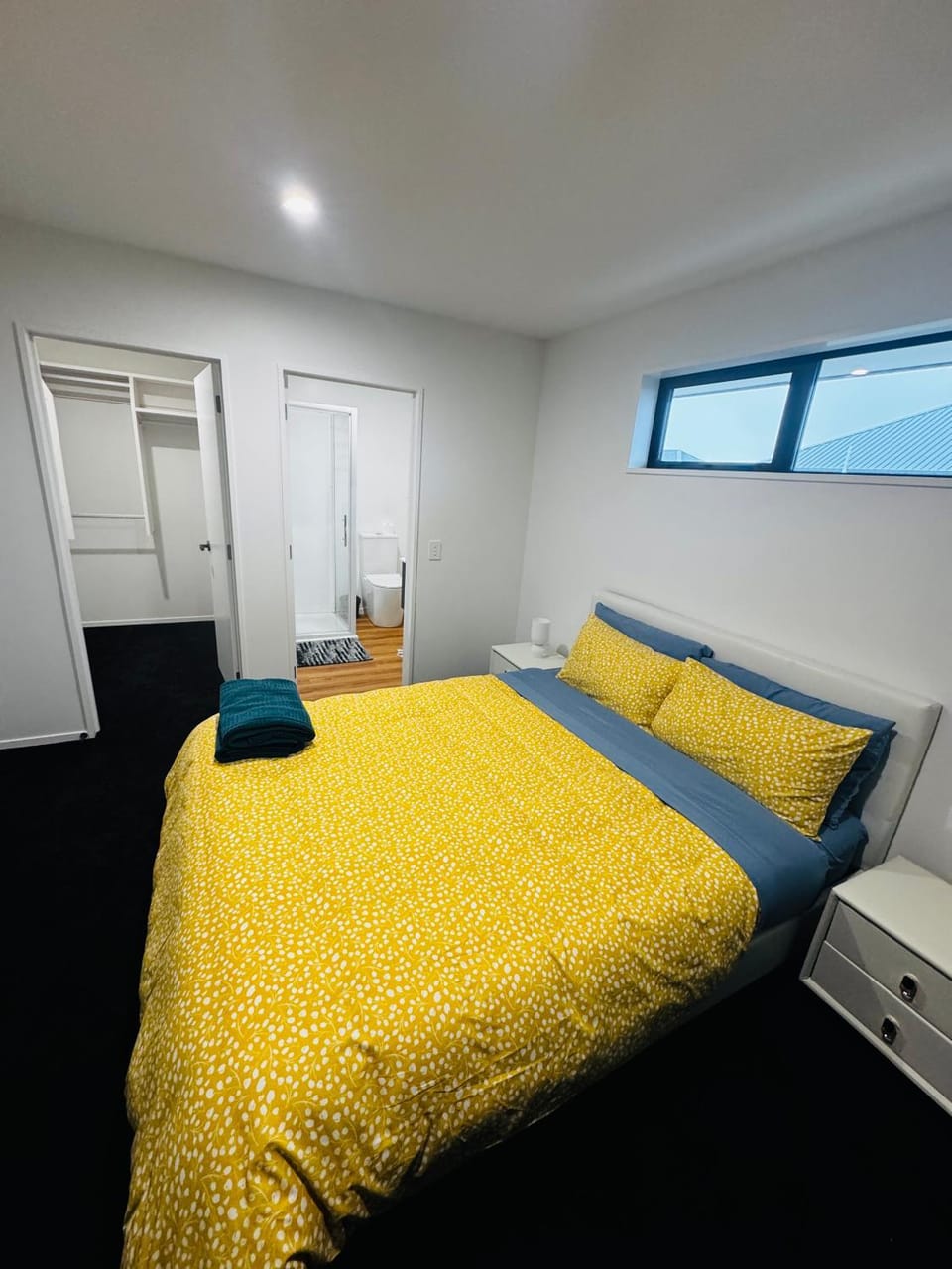 Room with en-suite bathroom Apartment in Canterbury