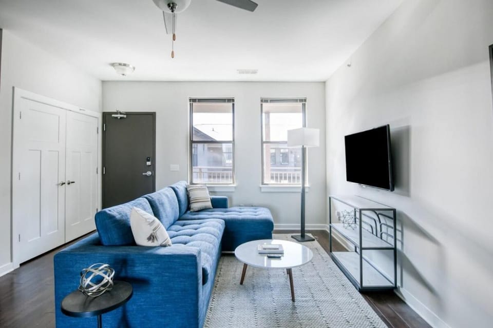 TWO CozySuites Music Row Chic Condo in Nashville Apartment in Music Row