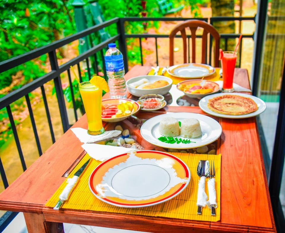 Balcony/Terrace, Food and drinks, Breakfast, Continental breakfast, Dinner, Drinks