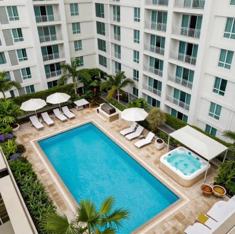Pool view, Swimming pool