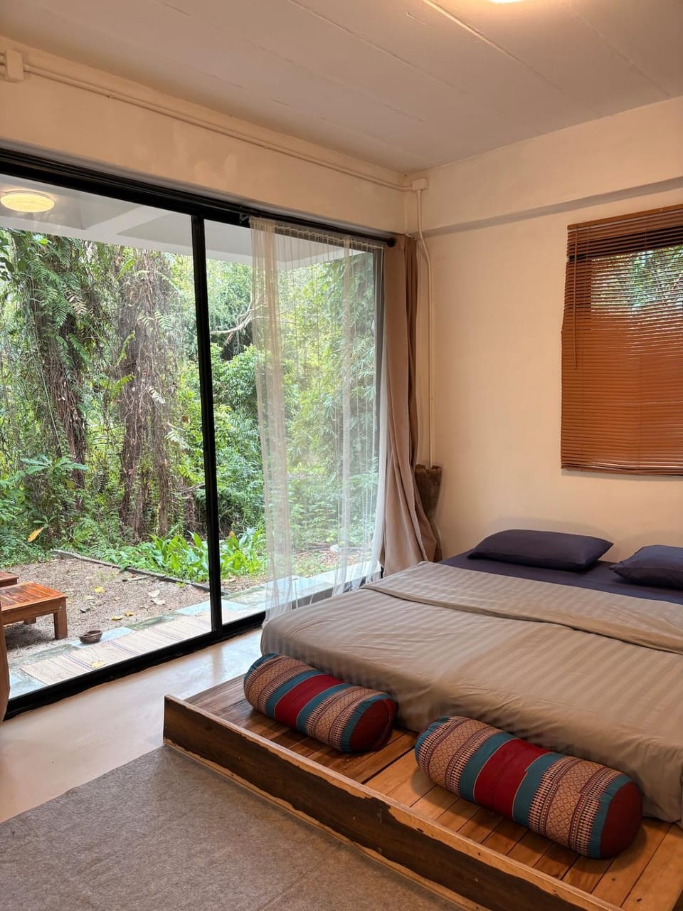 Lakehouse in the Old Rainforest Apartment in Ko Pha-ngan Sub-district