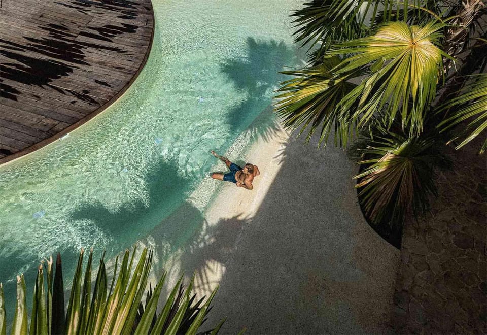 Day, People, Natural landscape, Pool view, Swimming pool, Swimming pool