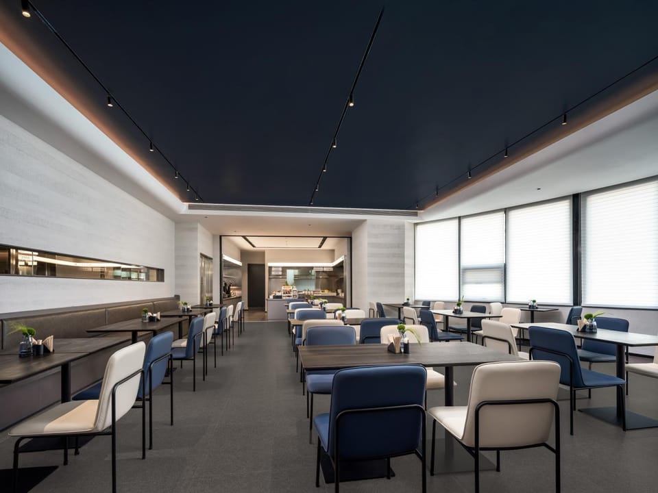 Restaurant/places to eat, Dining area