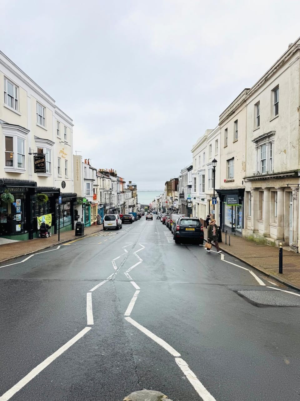 NEW Central Ryde Retreat, Melville Duplex, short walk to Beach Sleeps 6 Apartment in Ryde