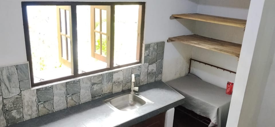 Lake Peark Guest House Apartment in Ahangama