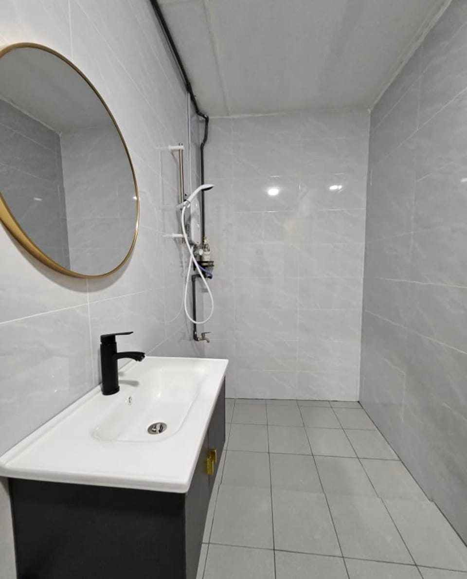 Spacious 3BR Family Home in KK House in Kota Kinabalu