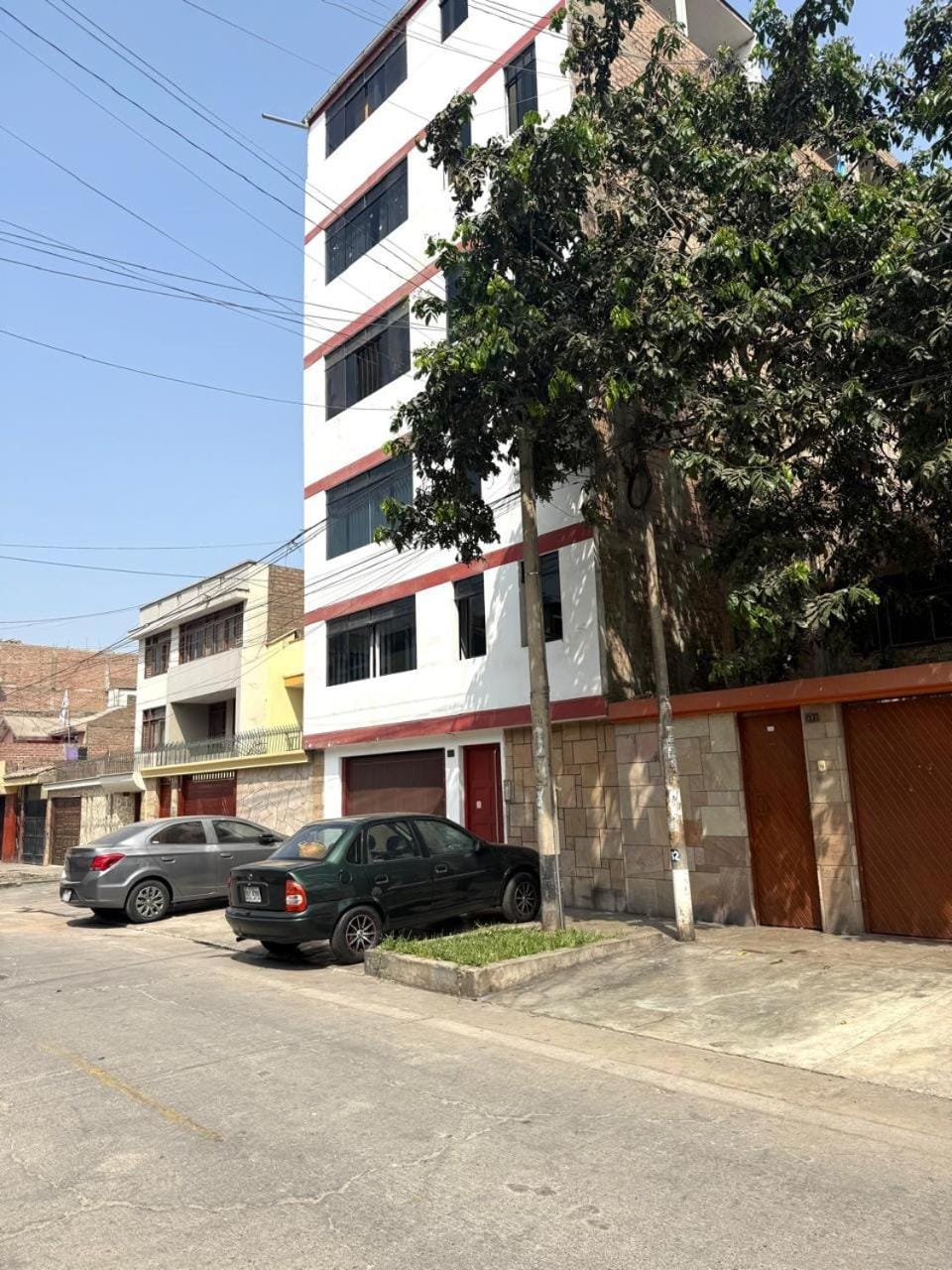 Property building, Street view, Location, Parking
