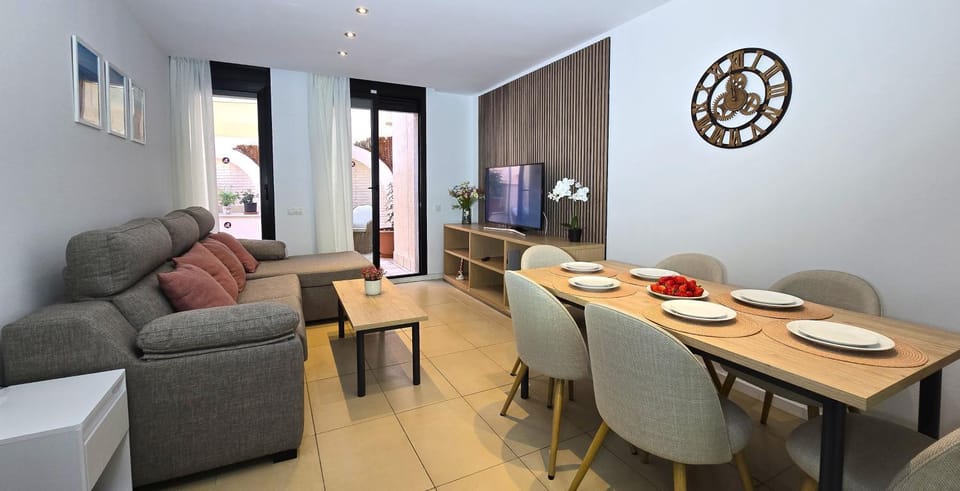 TV and multimedia, Balcony/Terrace, Living room, heating, air conditioner