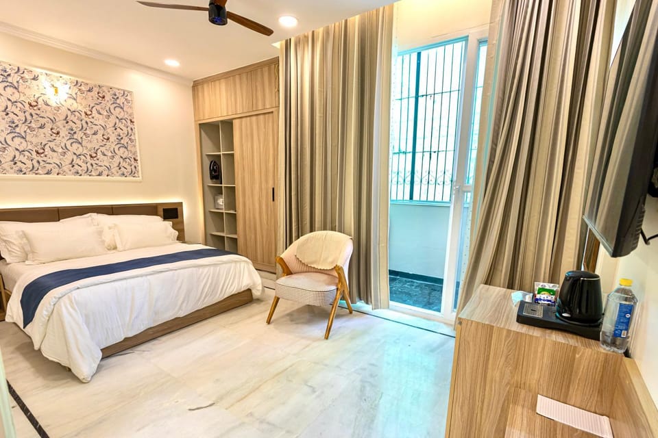 Bed, Bedroom