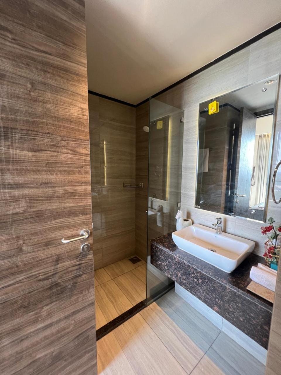 Saltstayz Select- Dwarka Sec-9 Near Yashobhoomi Hotel in Delhi