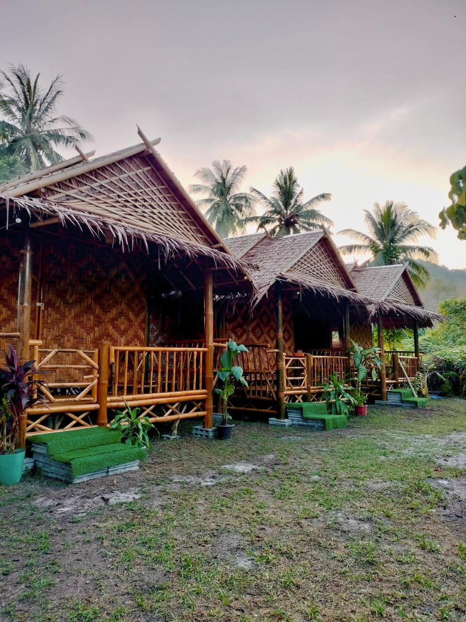 Kohmook Money RUEAN PHAI Chalet in Thailand