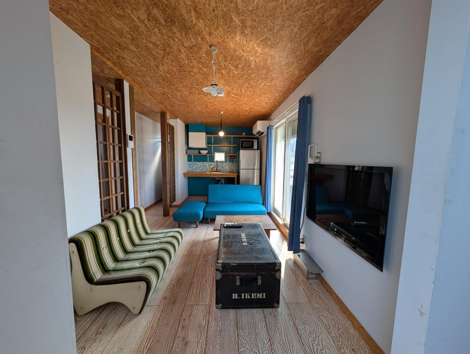 波音 namioto Apartment in Japan
