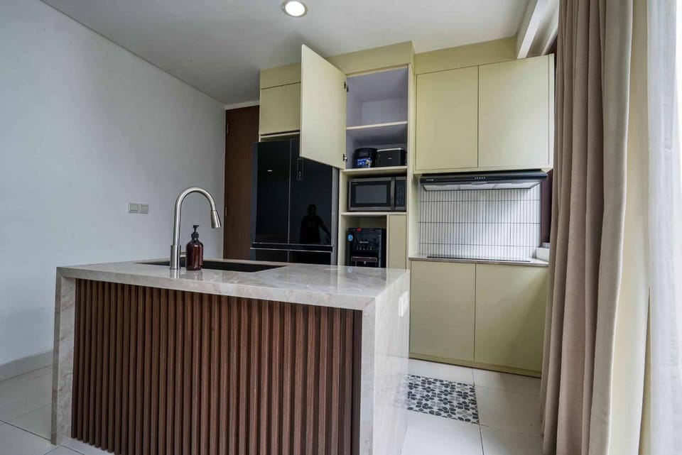Kitchen or kitchenette, stove