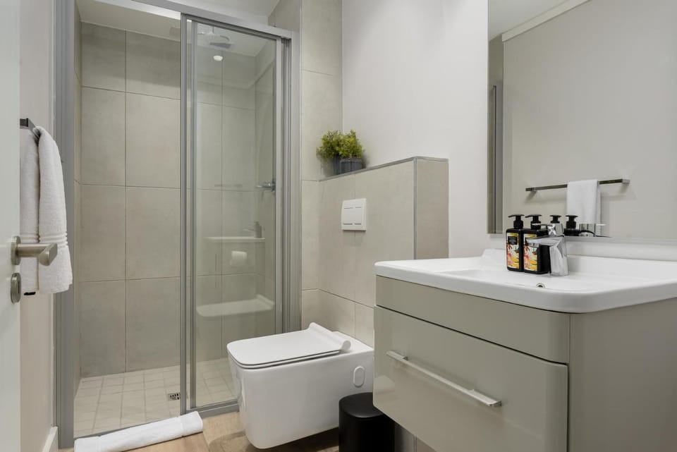 Burmeister Modern 2-Bedroom w/ Views Milnerton Apartment in Cape Town