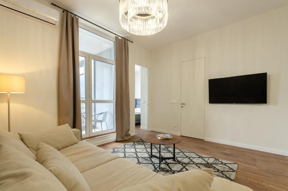TV and multimedia, Living room, Seating area, air conditioner