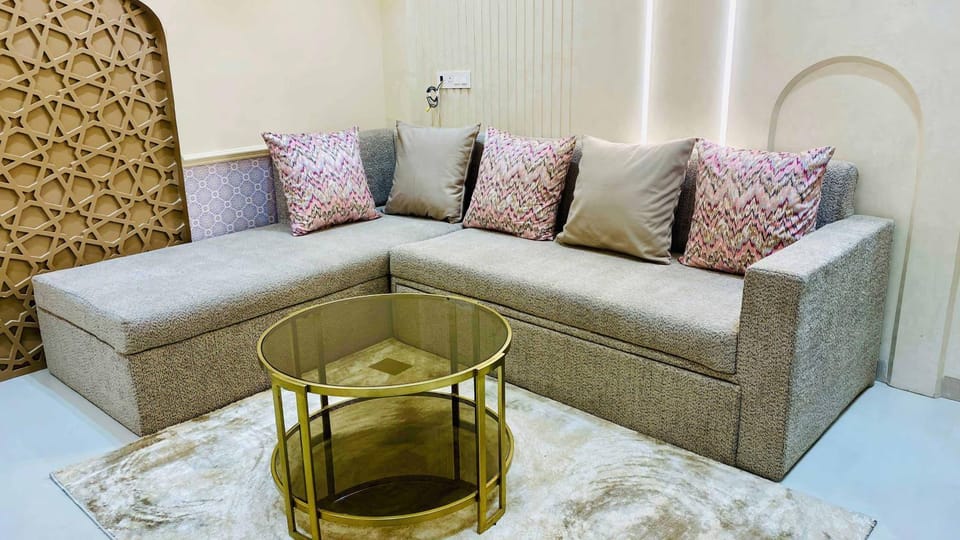 Staymoodyy- Arabic Themed Family Suite -1 BHK Vacation rental in India