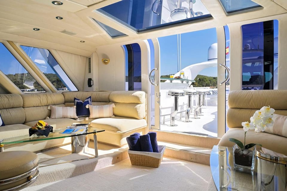 Moonraker Home Stay Docked boat in Saint Paul's Bay