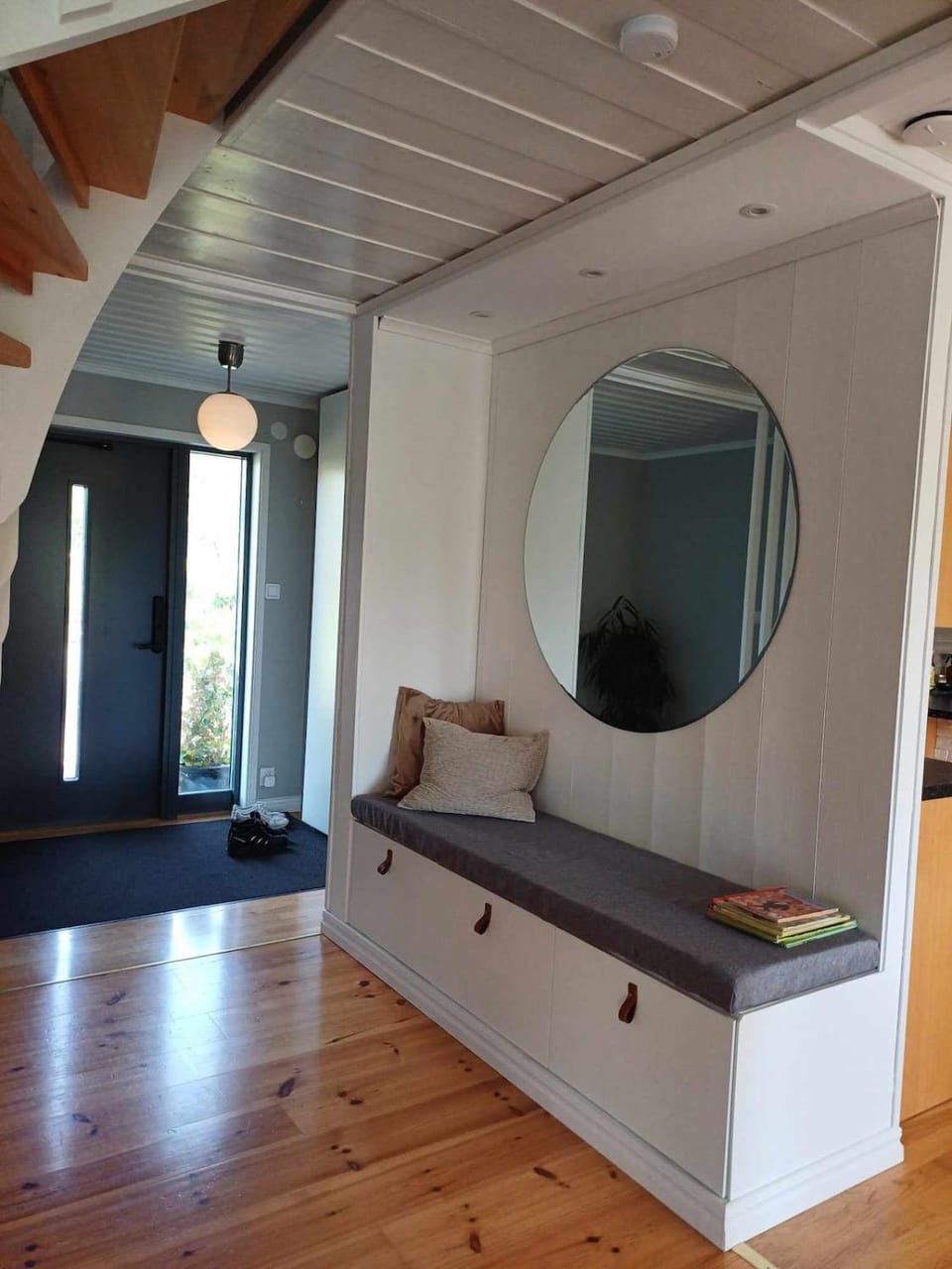 Rymlig villa med storslagen utsikt, 8 min fr Hudik Apartment in Sweden