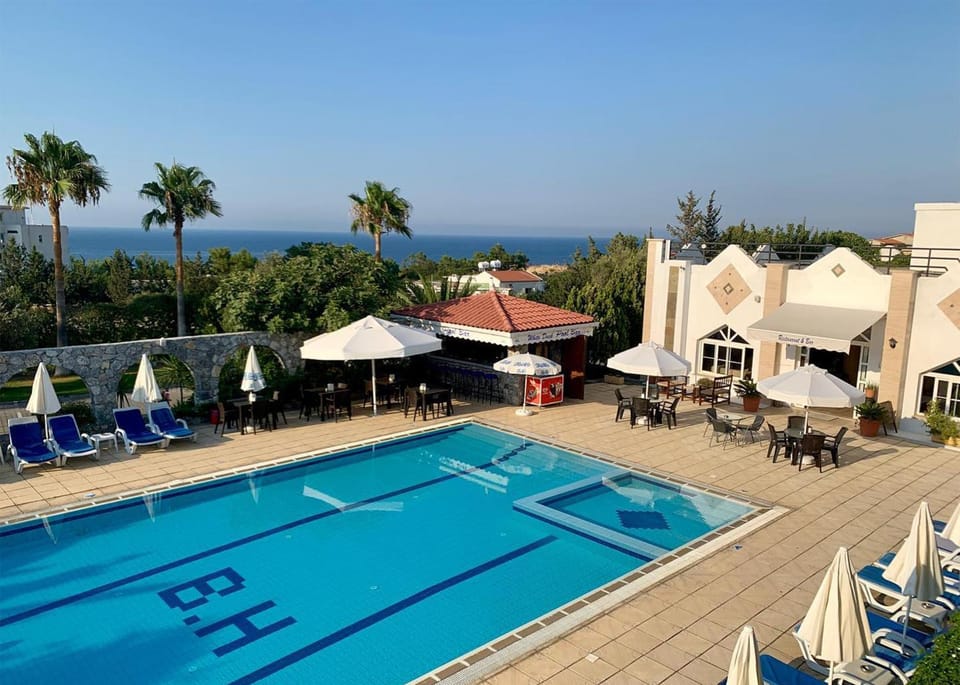 Day, Pool view, Sea view, Swimming pool, Swimming pool, sunbed