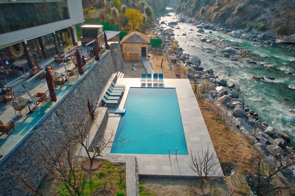 Natural landscape, Mountain view, Pool view, River view, Swimming pool, Swimming pool, sunbed