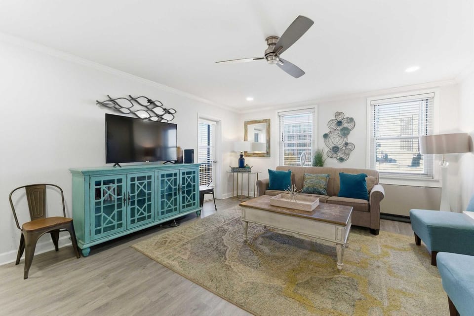 Downtown Delight For 4 House in Atlanta