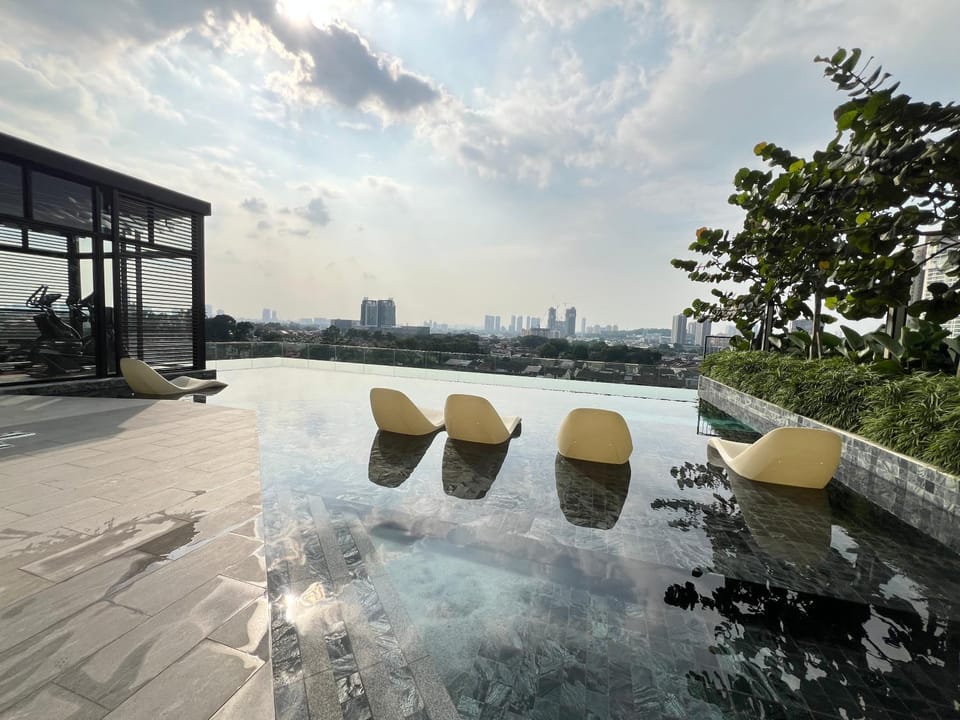 Pool view, Swimming pool, Swimming pool