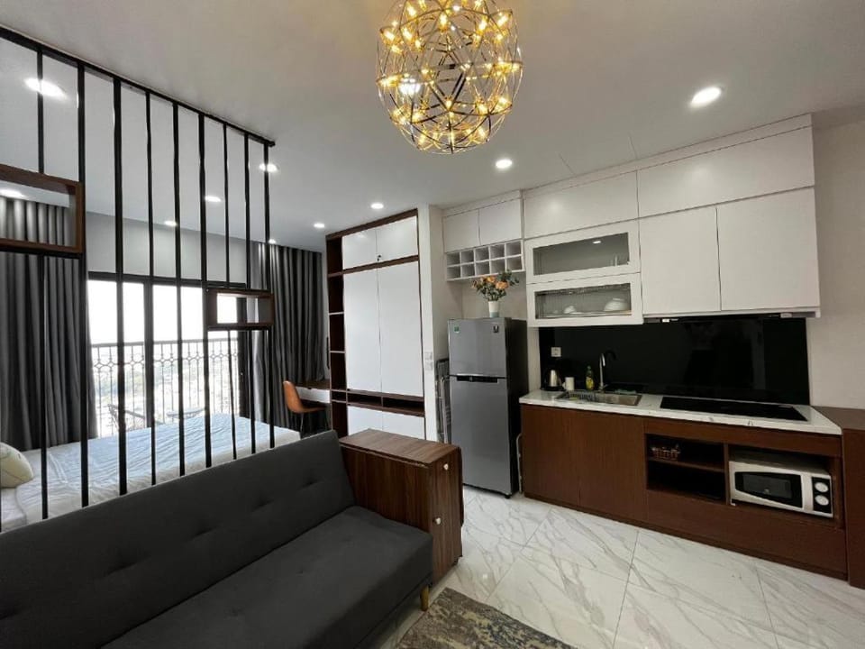 Bed, Kitchen or kitchenette, Photo of the whole room, Seating area, Bedroom, stove