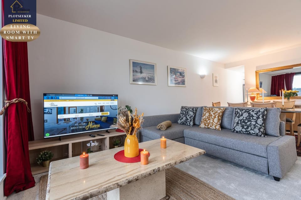 Luxury 2BR in South Kensington Balcony Lift House in City of Westminster