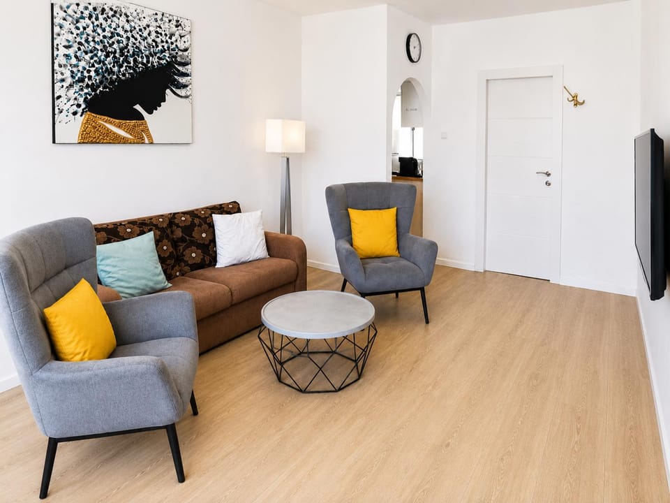 TV and multimedia, Living room, Seating area