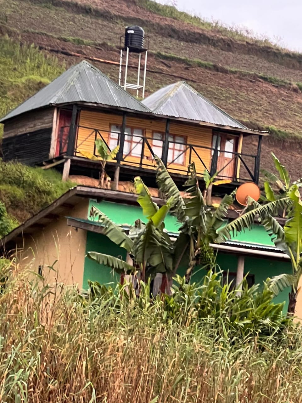 Engyezi Retreat Campground/ 
RV Resort in Uganda