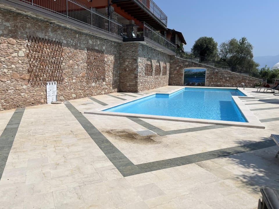 Albatros B8 Apartment in Lake Garda