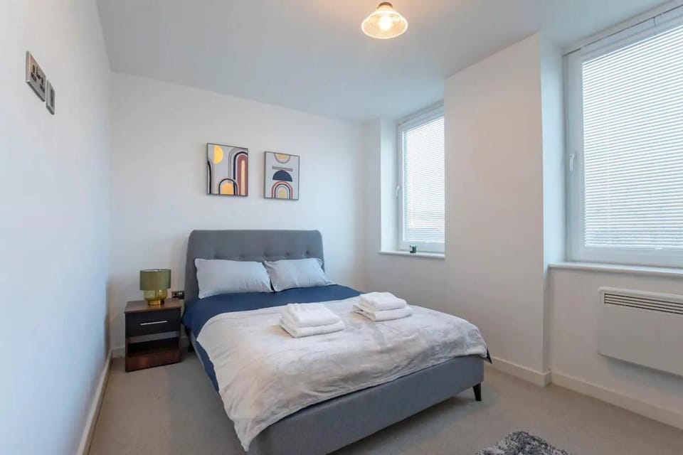 Charming Two-Bedroom Home in Historic Gloucester Apartment in Gloucester