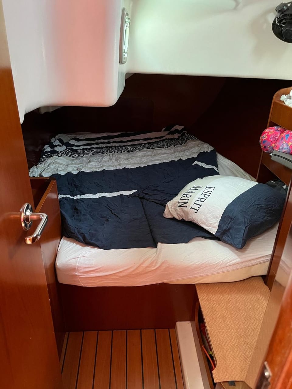 Charming night in a 12 m sailboat Docked boat in Canet-en-Roussillon