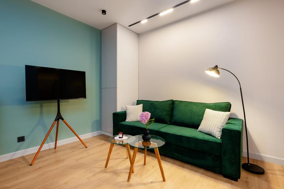 Communal lounge/ TV room, TV and multimedia, Seating area