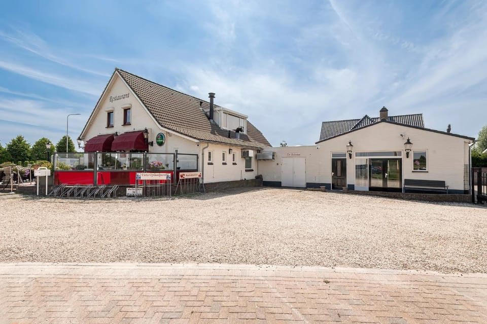 Property building, Day