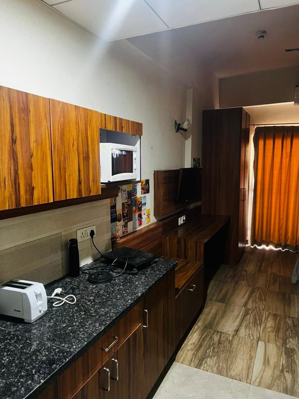 Urban Luxe Flat I Peaceful and Prime Location Bed and Breakfast in Haryana