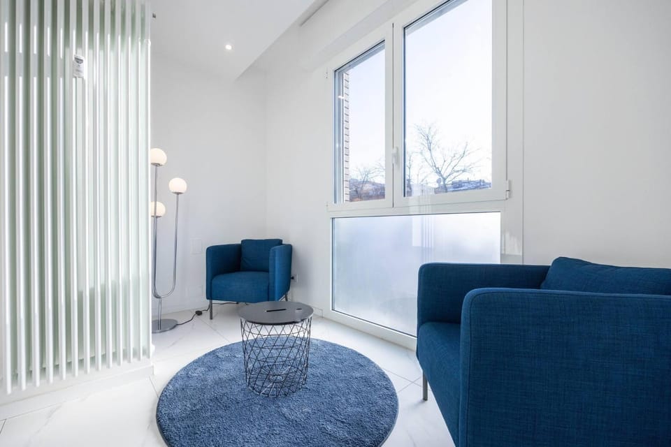 Communal lounge/ TV room, Living room
