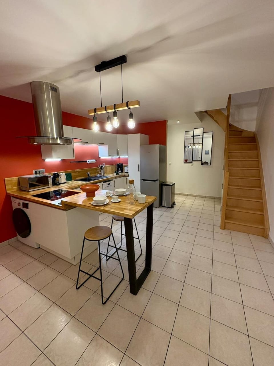 Kitchen or kitchenette, Dining area, dishwasher, stove
