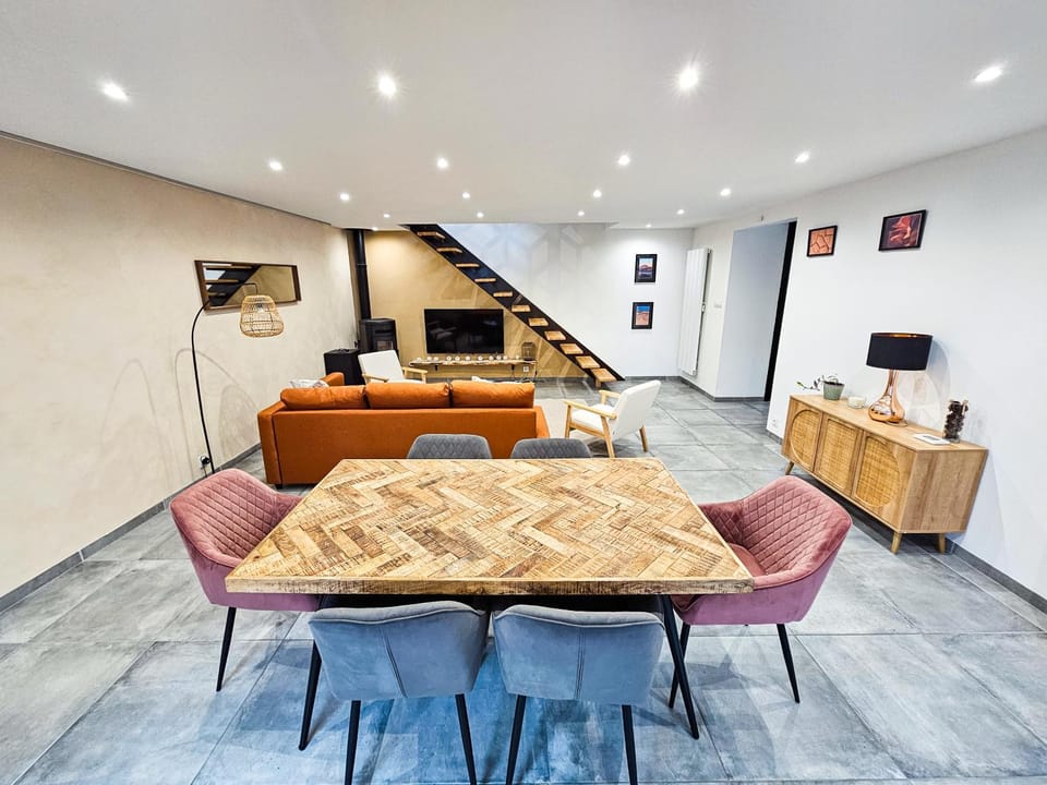 Villa 8 personnes 3 chambres- parking- WIFI Villa in Saint-Étienne