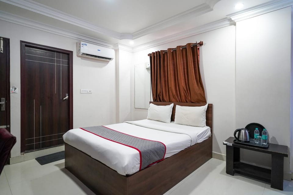 Bed, Bedroom, air conditioner
