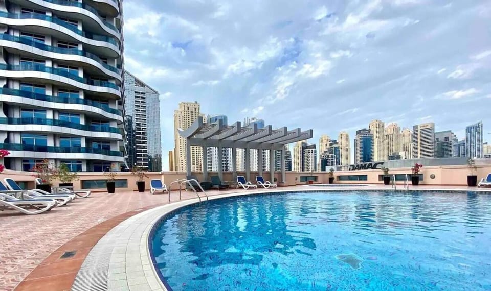 Studio - Dubai Marina - Partial Marina View Z1104 Apartment in Dubai