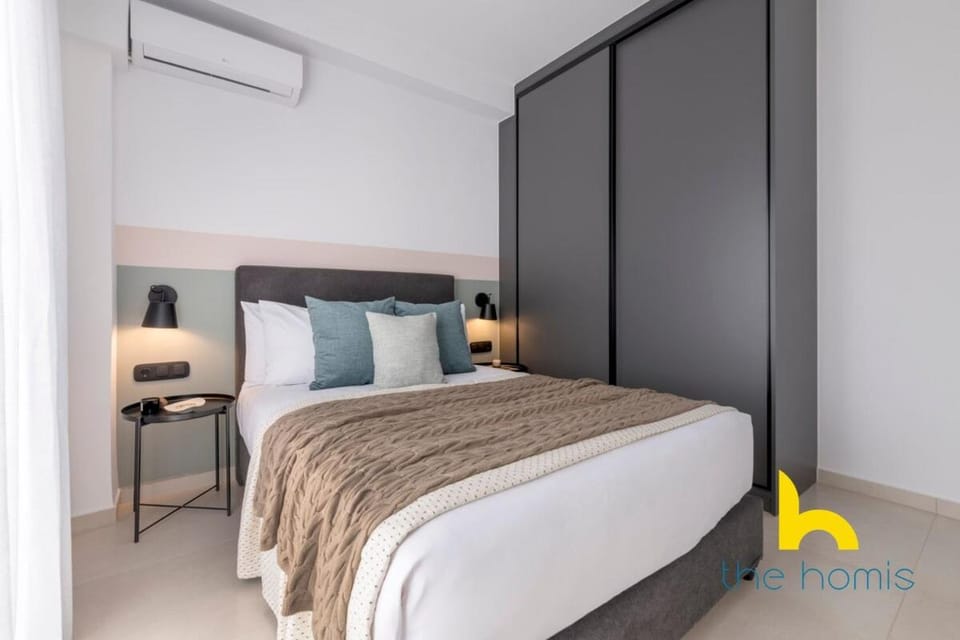 Family Haven with Acropolis View & Sunset Terrace! Apartment in Athens