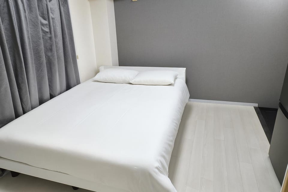 Noahs Ark Cozy Station Stay 5B Apartment in Osaka