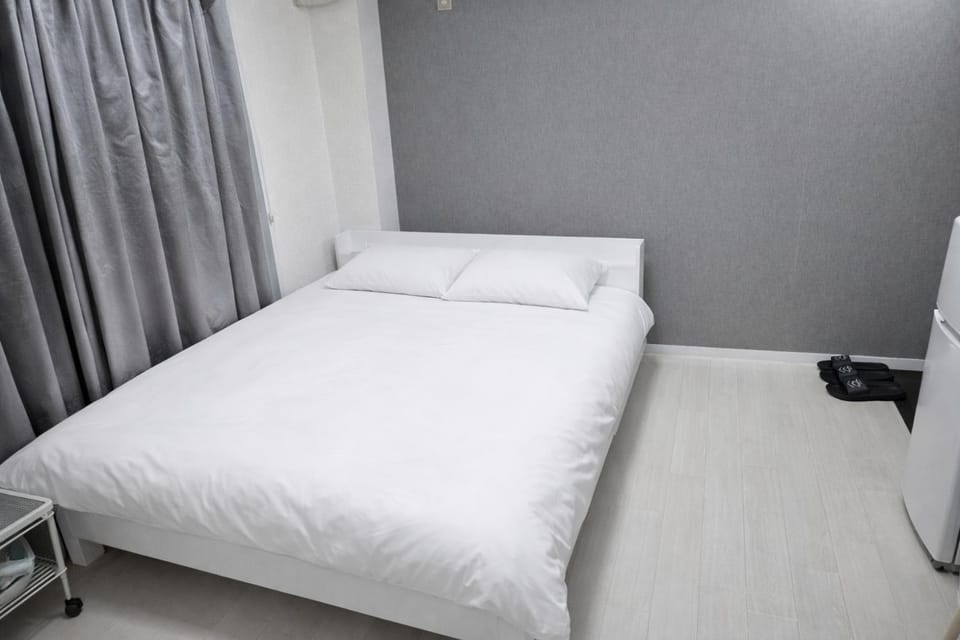 Noahs Ark Cozy Station Stay 5B Apartment in Osaka