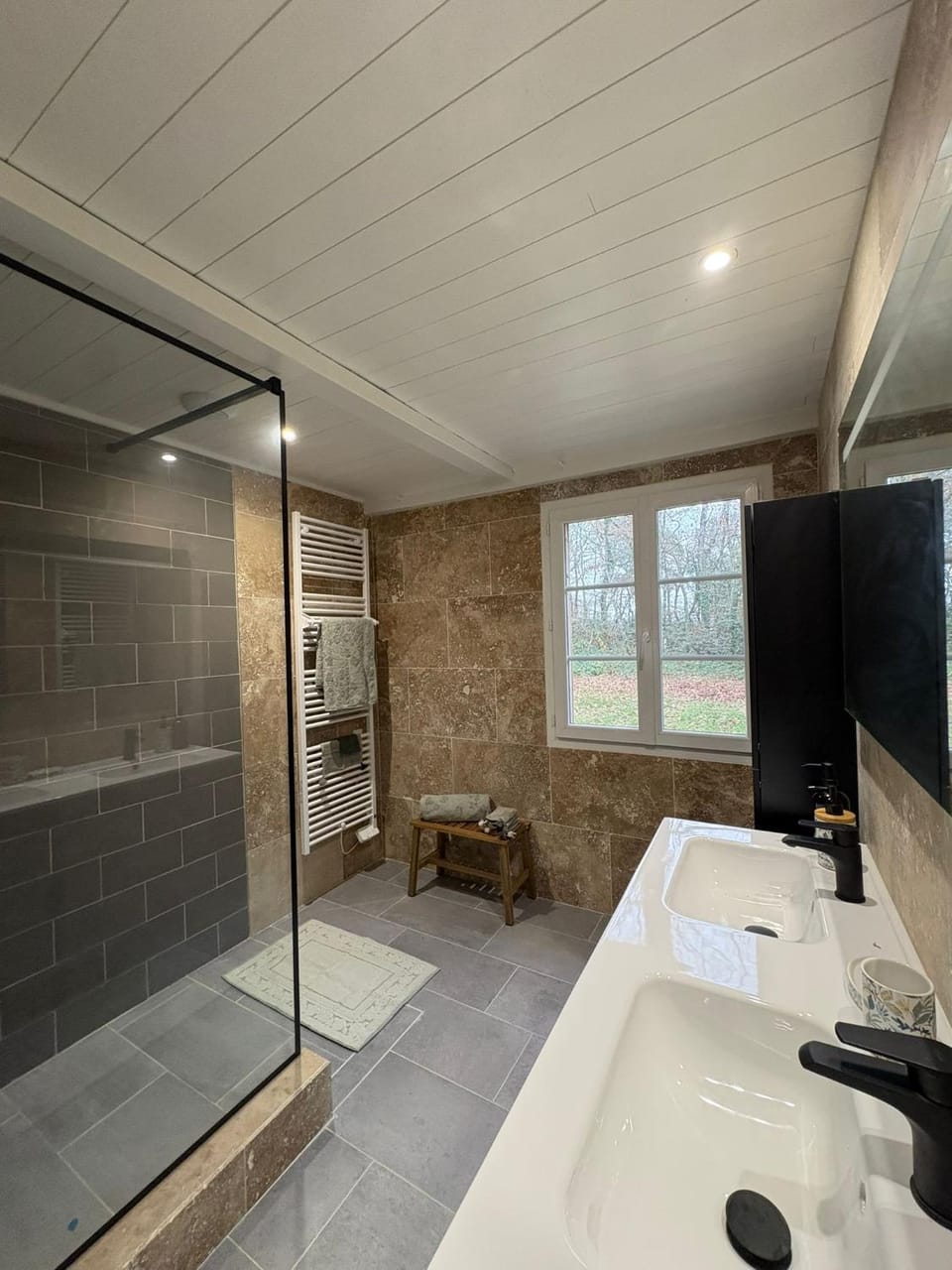 Shower, Bathroom