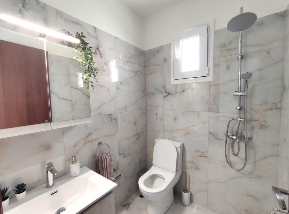 Villa with 2 bedrooms - 2 bathrooms - Private pool - WiFi 350 Mbps Villa in Rhodes, Greece